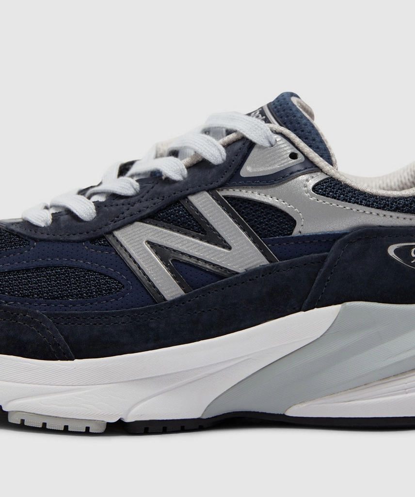 New Balance MIUS 990v6 sneaker
